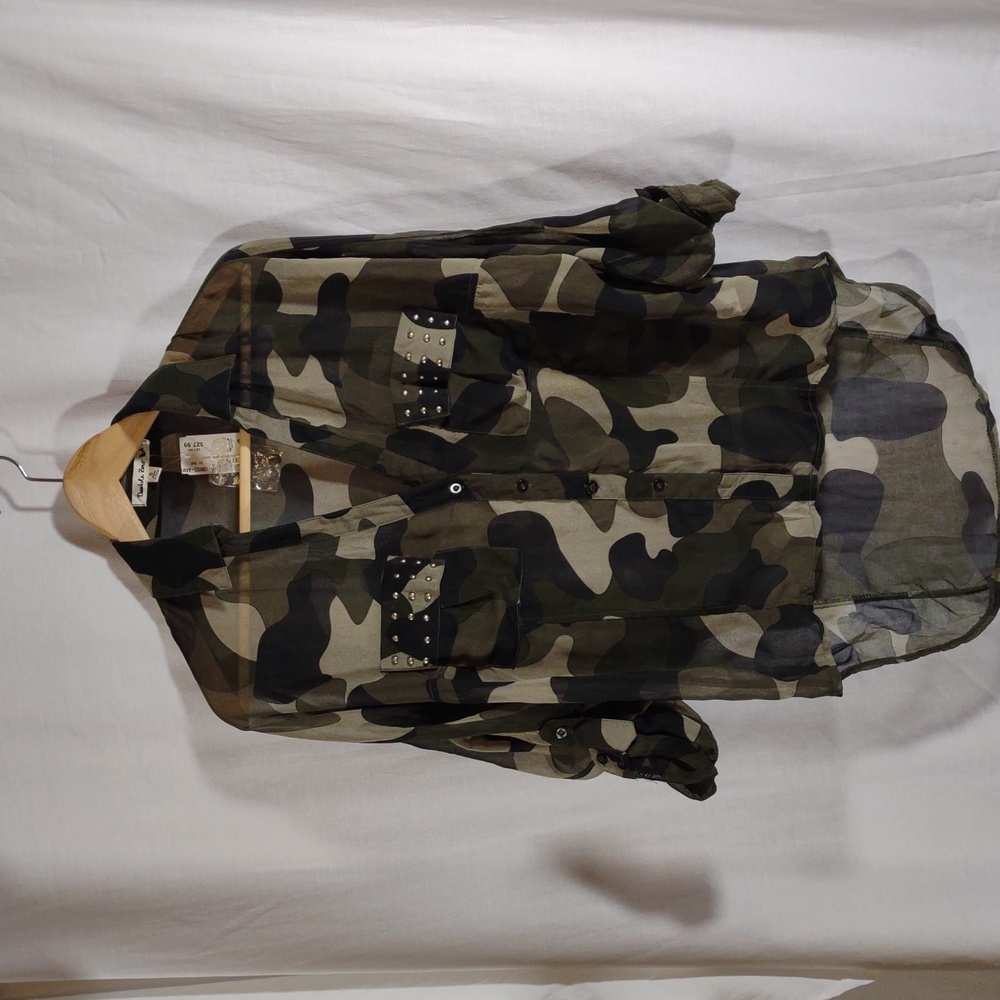 NWT Camouflage Sheer Button-Up Shirt with Studded Pockets - Size S
